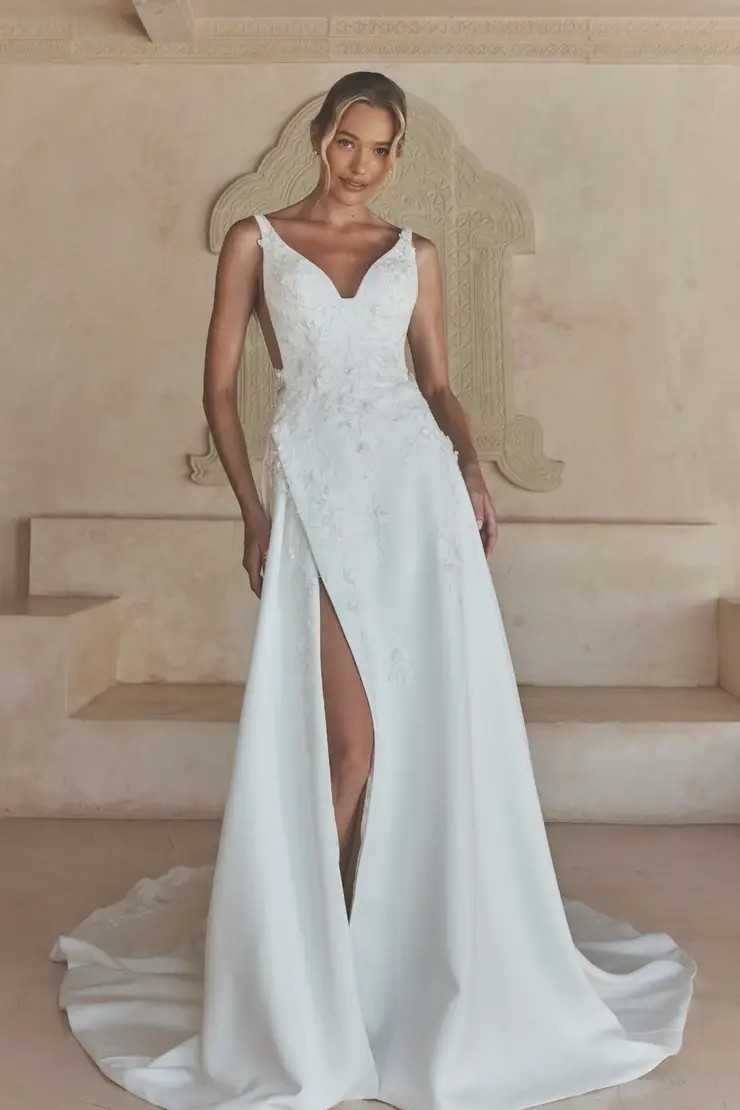 madi lane wedding dress